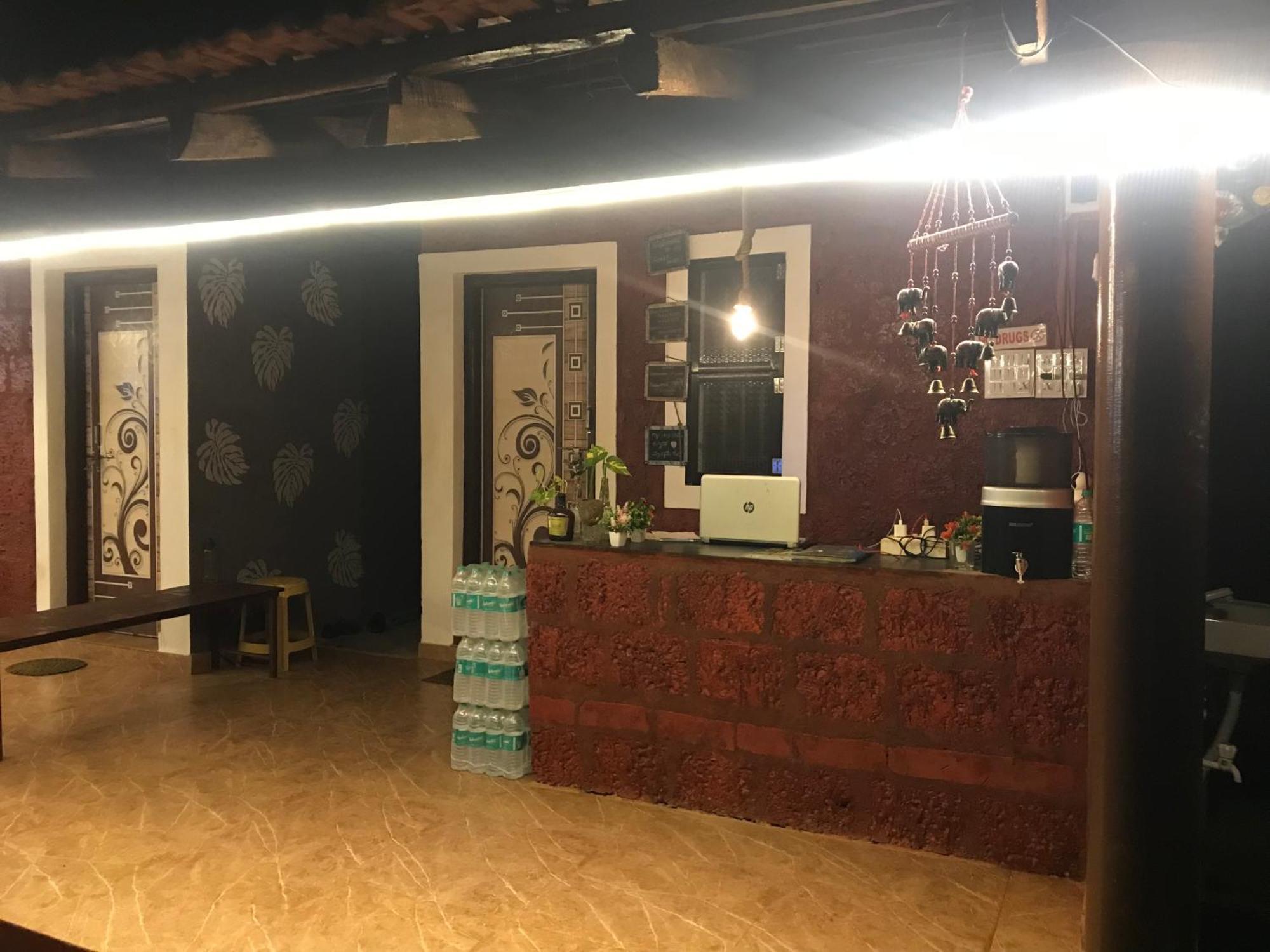 Tusker Tribe Hostel Gokarna  Eksteriør billede