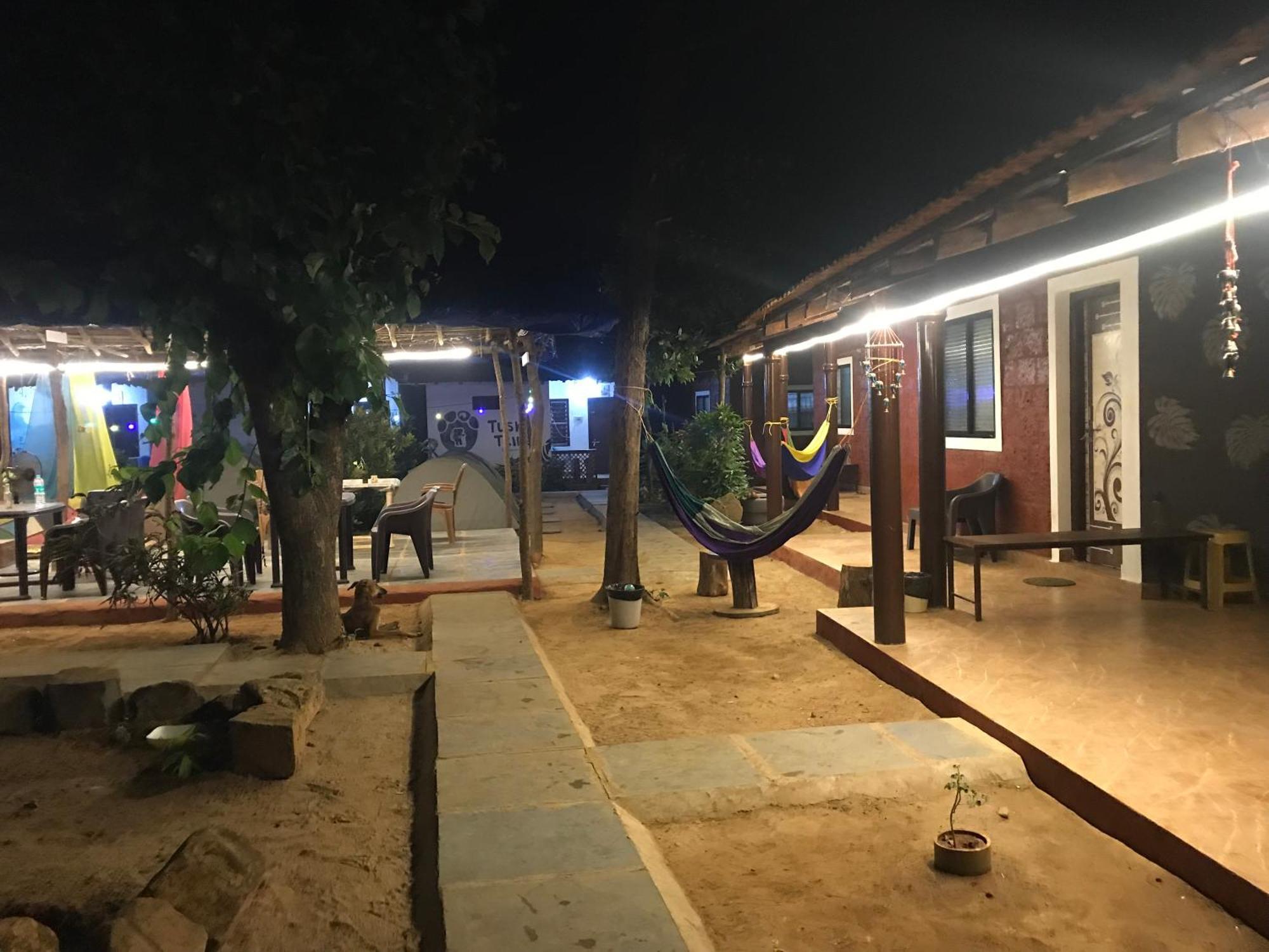 Tusker Tribe Hostel Gokarna  Eksteriør billede
